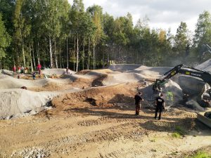 Asfaltering av dual pumptrack banan i Järvsö